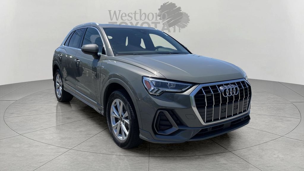 2025 Audi Q3 45 TFSI S Line Premium quattro's photo