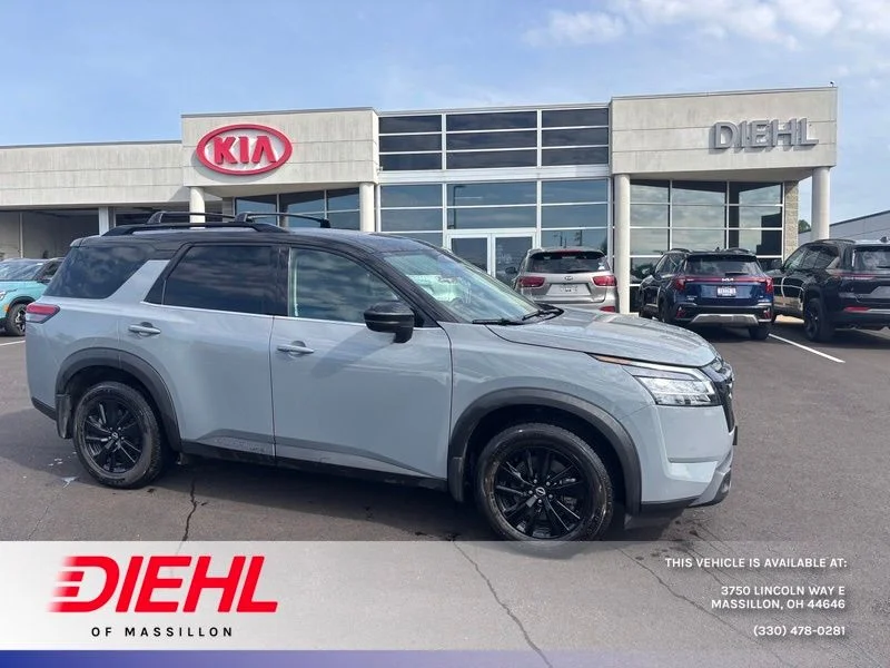 Used 2023 Gray Nissan SL image 1