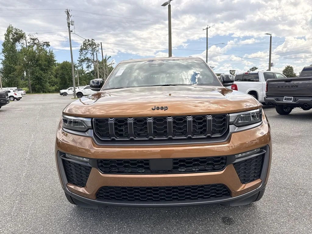 New 2026 Copper Shino Metallic Clear-Coat Exterior Paint Jeep Limited image 10