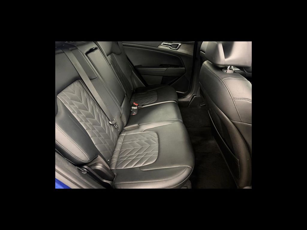 Used 2023 Blue Kia X-Line image 19