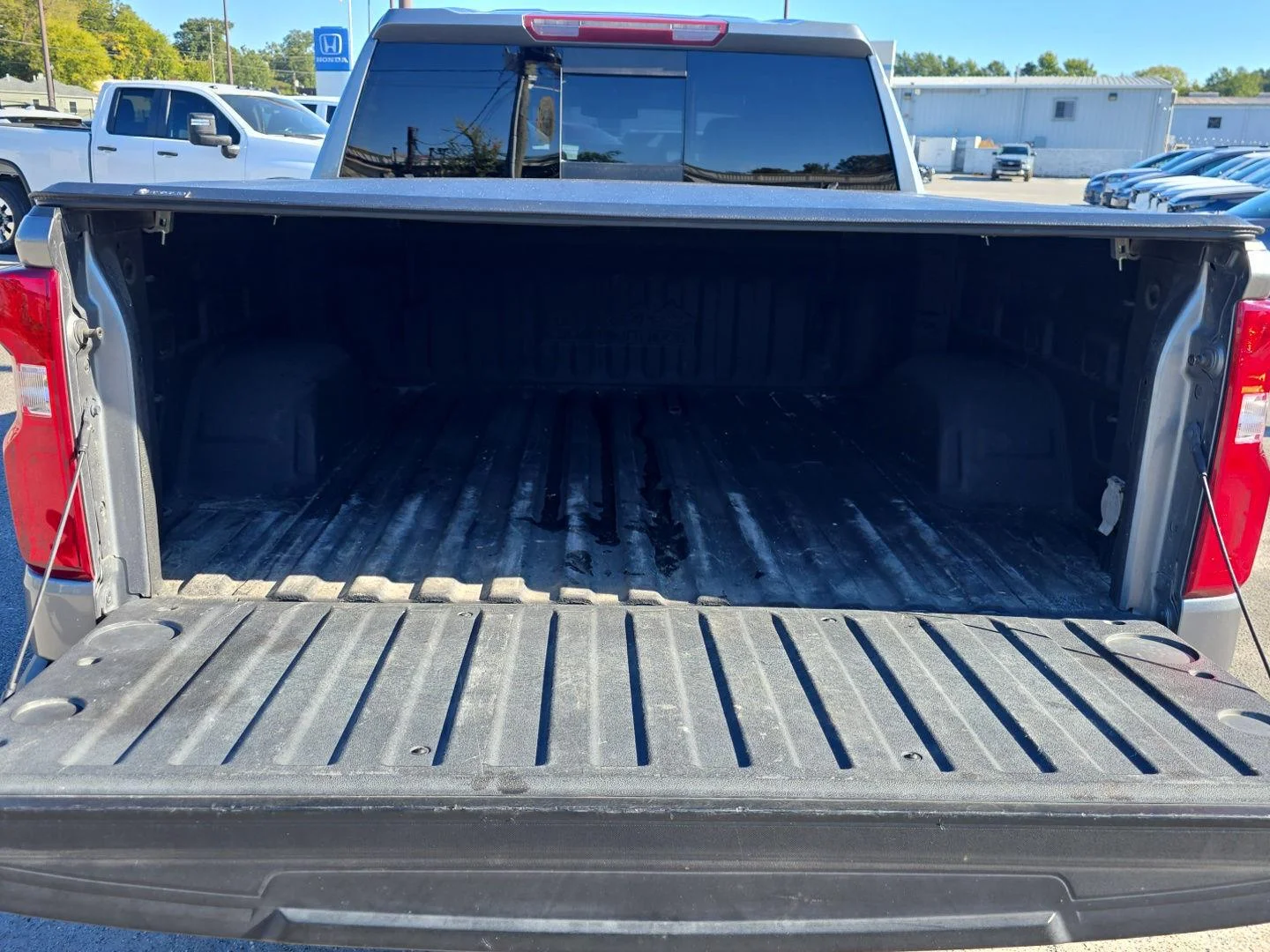 Used 2022 Satin Steel Metallic Chevrolet High Country image 6