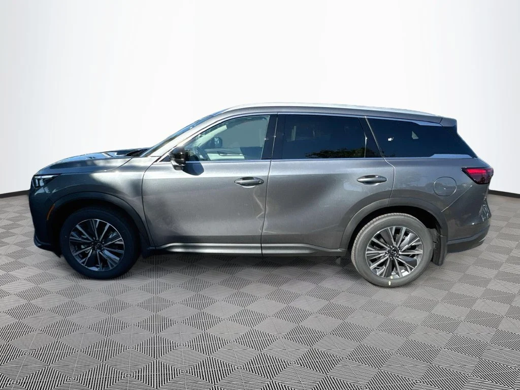 New 2027 GRAPHITE SHADOW INFINITI Luxe FWD image 8