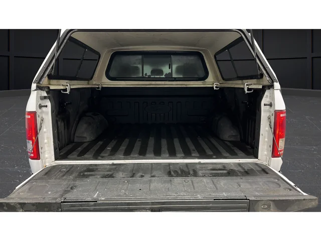 Used 2017 Oxford White Ford XL image 27