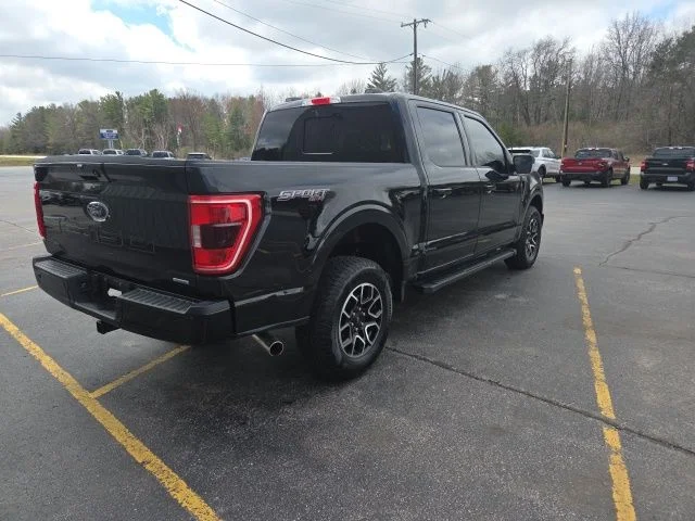 Used 2023 Agate Black Metallic Ford XLT image 6