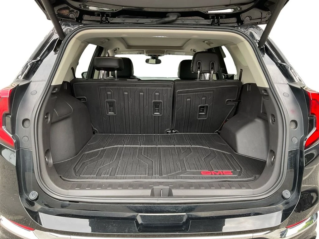 Used 2020 Black GMC Denali image 13