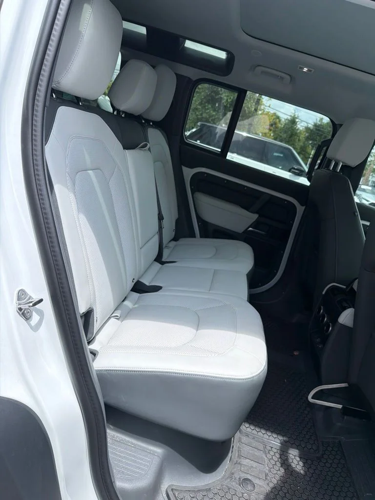 Certified Used 2025 Fuji White Land Rover S image 13