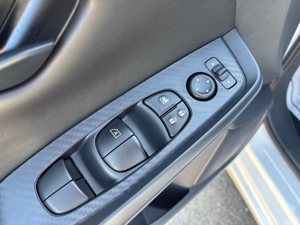 Used 2025 White Nissan S image 16