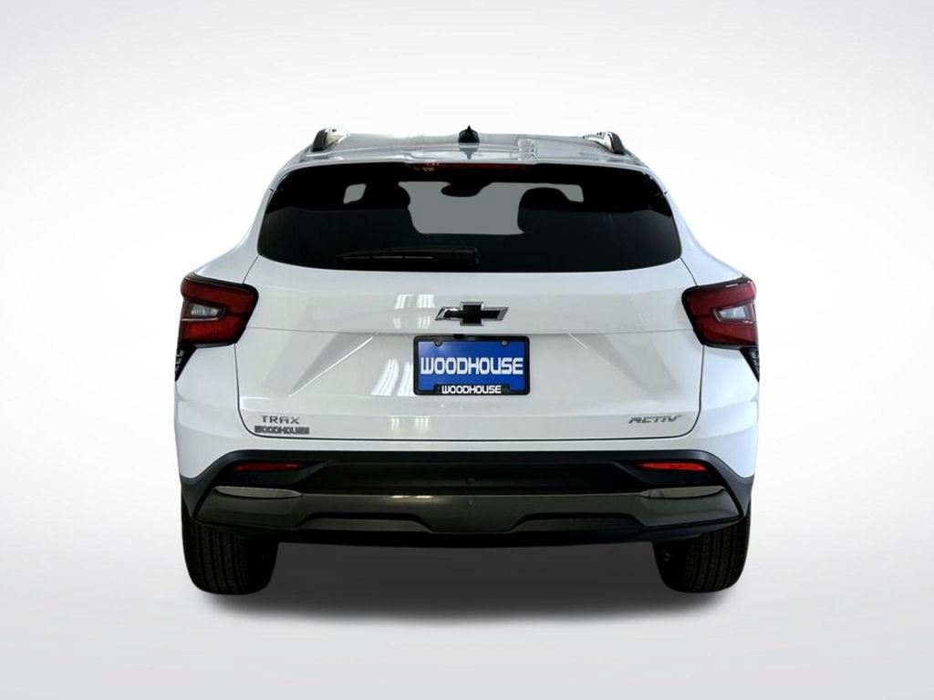 New 2026 Summit White Chevrolet ACTIV image 8