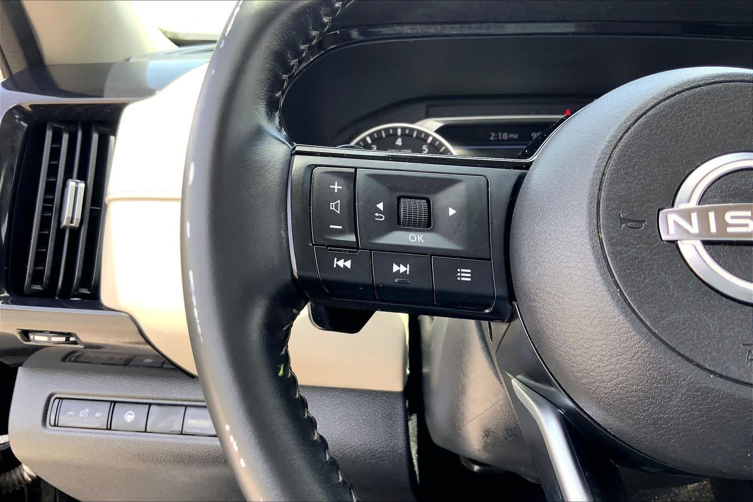Used 2023 Super Black Nissan SV image 23