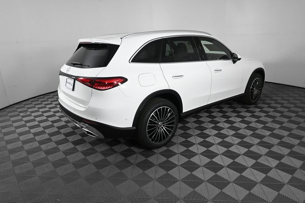 New 2026 Polar White Mercedes-Benz GLC 300 image 26