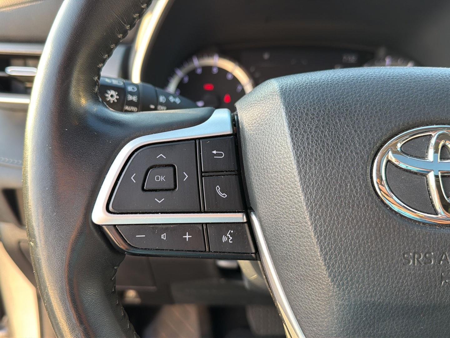 Used 2023 Celestial Silver Metallic Toyota XLE image 22