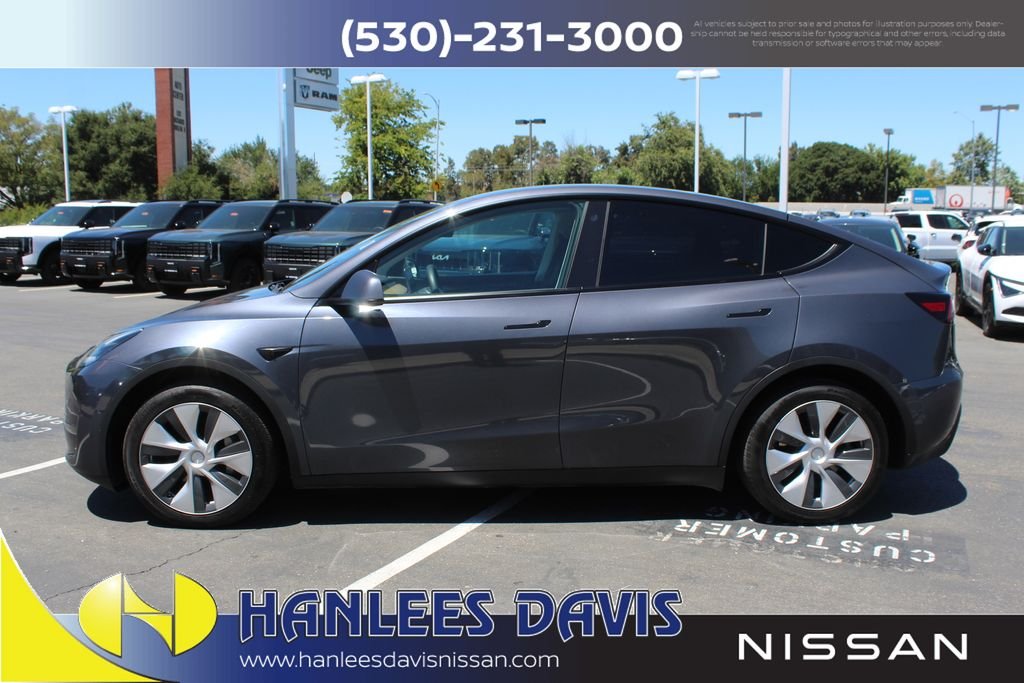 Used 2021 Tesla Model Y Long Range with VIN 5YJYGDEE8MF196285 for sale in Davis, CA