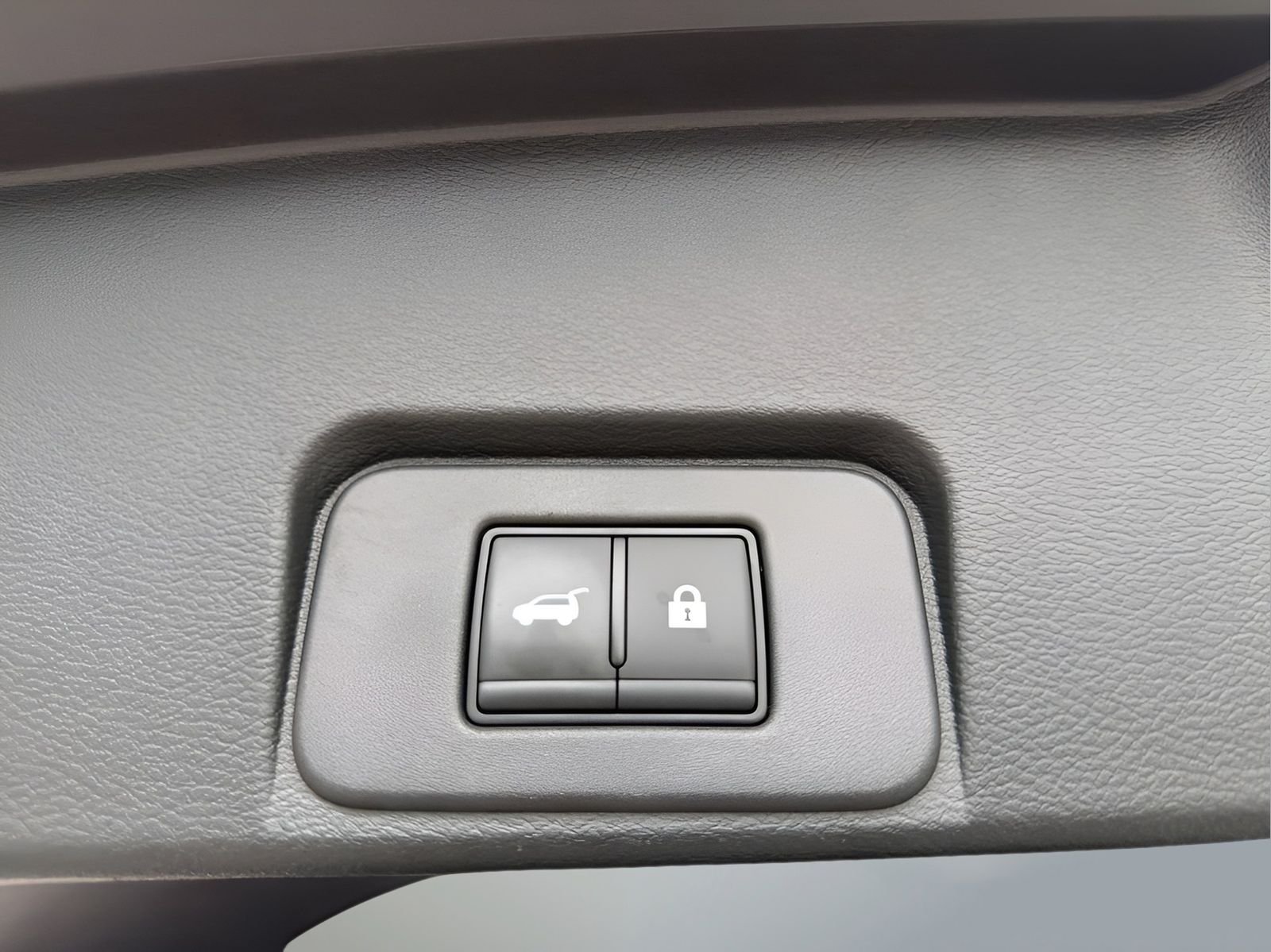 Used 2024 Blue Nissan Platinum image 13