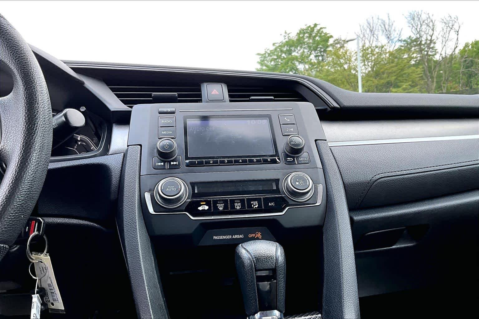 Used 2016  Honda LX image 35