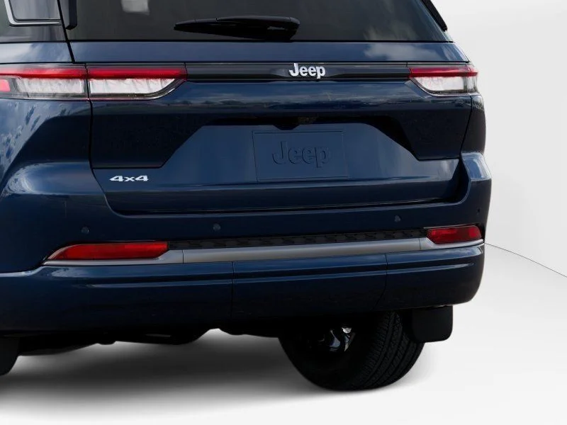 New 2026 Fathom Blue Pearl-Coat Exterior Paint Jeep Limited Reserve image 12
