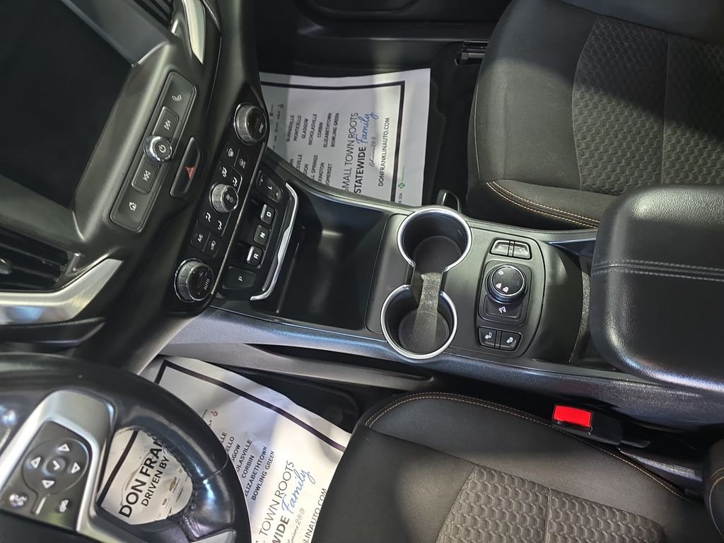 Used 2018 Gray GMC SLE image 25