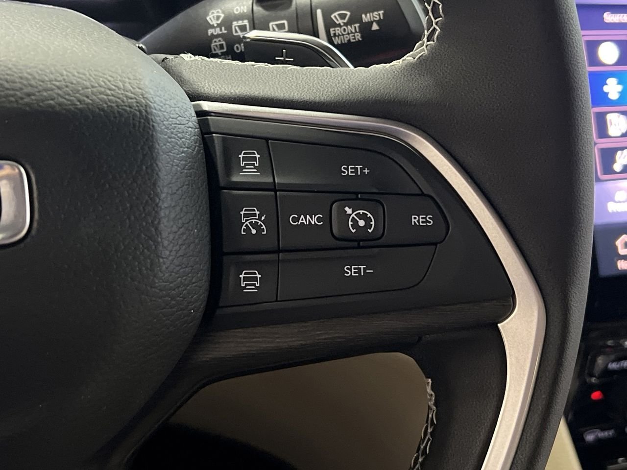 2025 Jeep Grand Cherokee Limited - Photo 16
