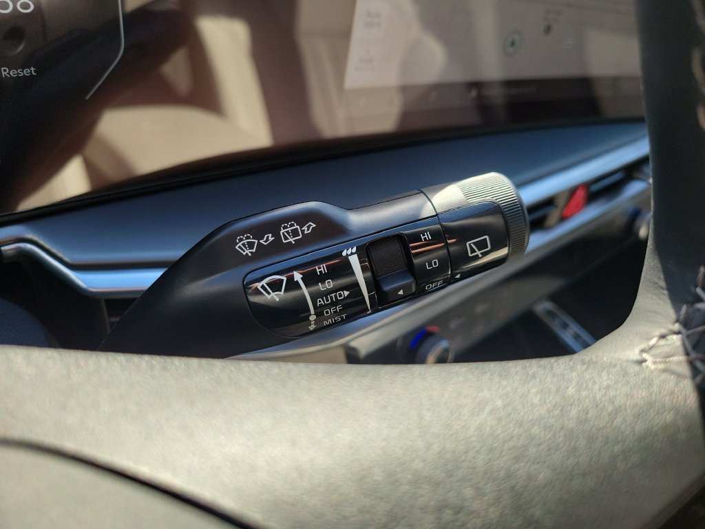 New 2026 Midnight Lake Blue Kia SX image 30