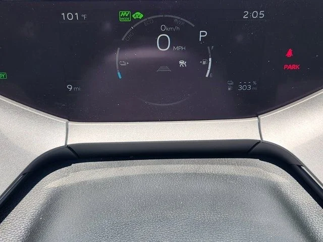 New 2025 Wind Chill Pearl Toyota XSE image 34