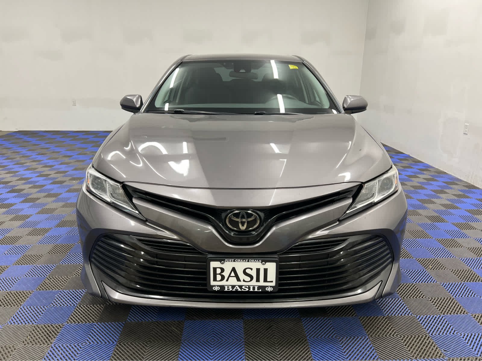 Used 2020 Predawn Gray Mica Toyota LE image 2