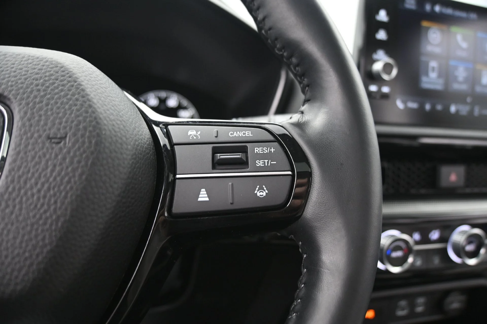 Used 2025  Honda 5D WAGON EX-L AWD image 25