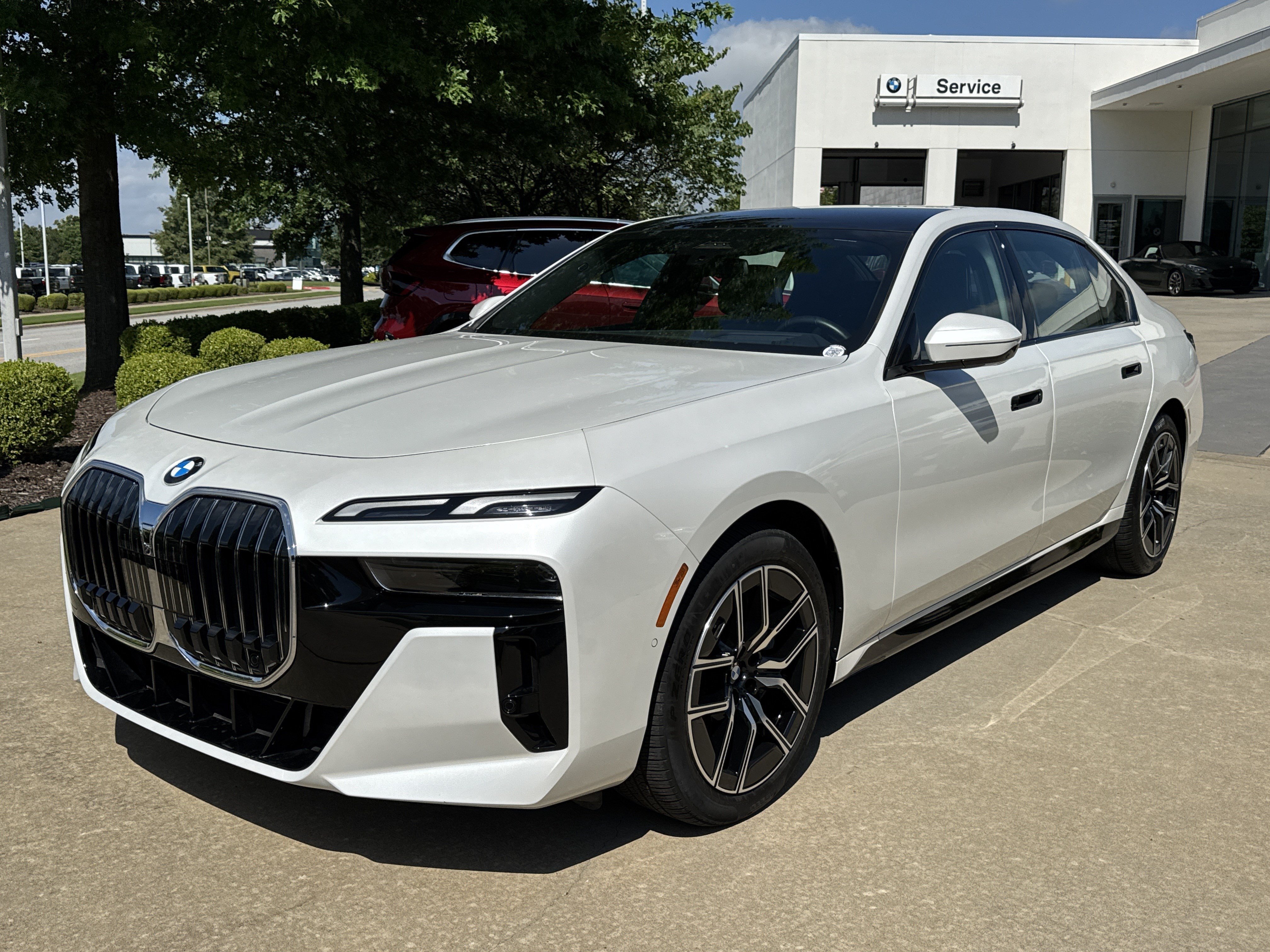2025 BMW 7 Series 740i xDrive Sedan's photo