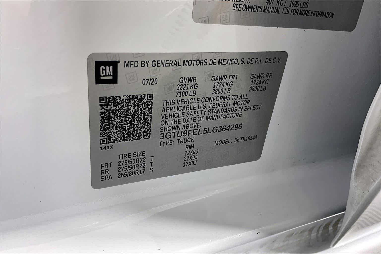 Used 2020 White Frost Tricoat GMC Denali image 31