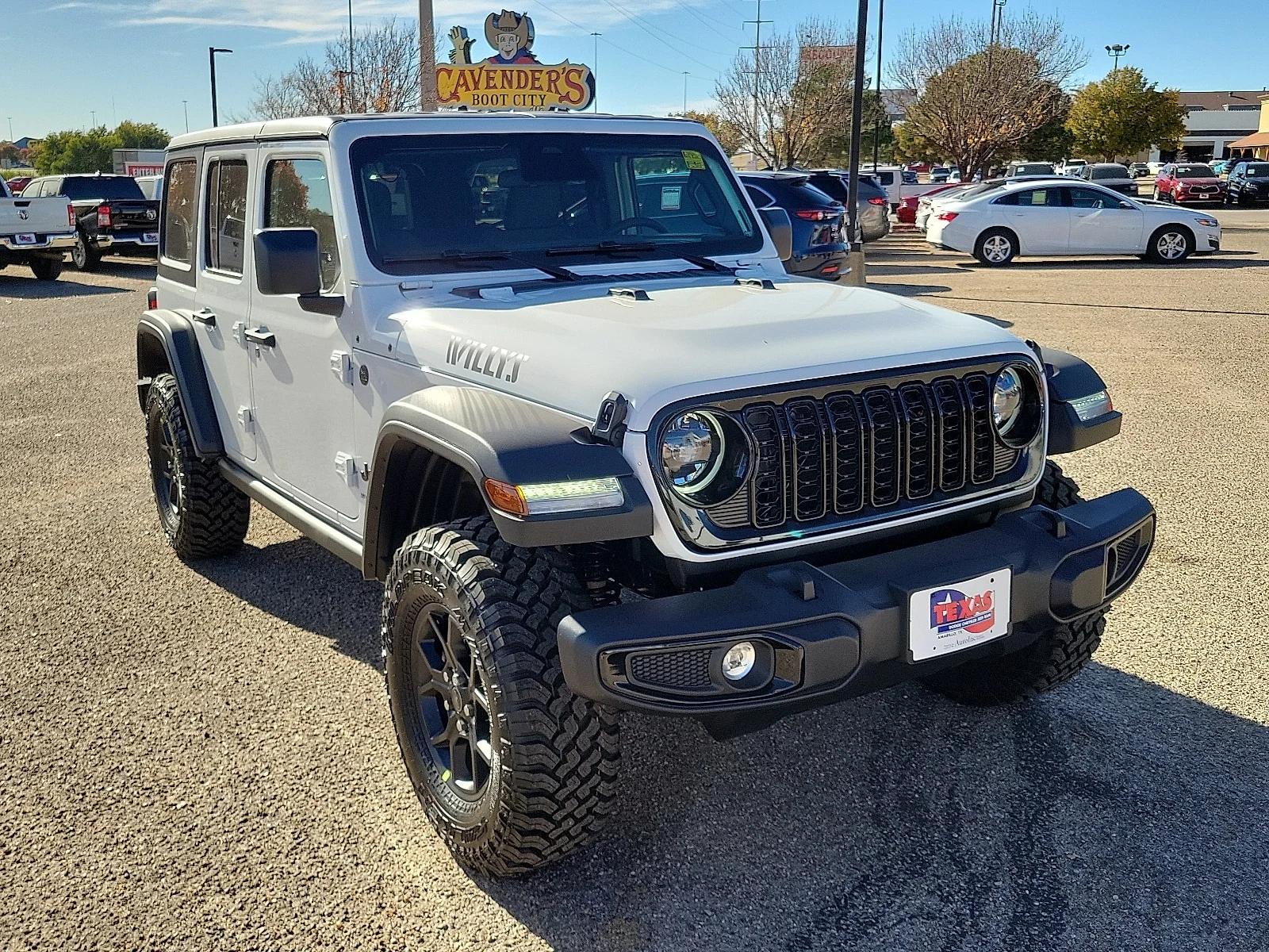 New 2026 PW7 Bright Whit Jeep 4-DOOR WILLYS image 6
