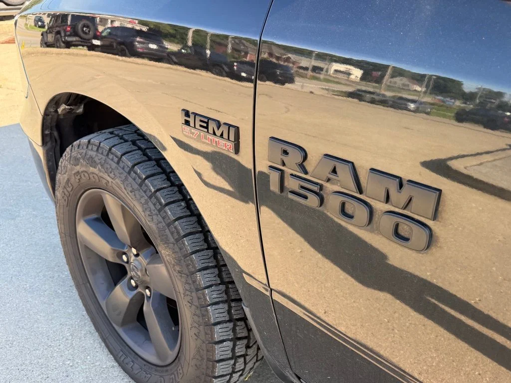 Used 2018 Black Ram Big Horn image 11