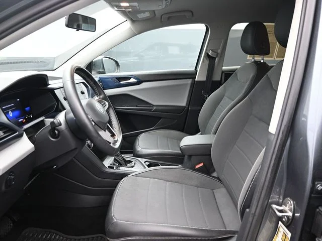Used 2022 Gray Volkswagen 1.5T SE image 14