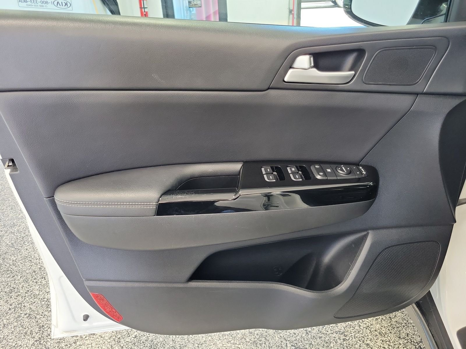 Used 2021 White Kia S image 6
