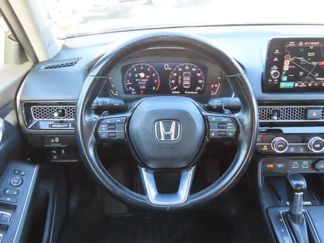 2023 Honda Civic Touring - Photo 18