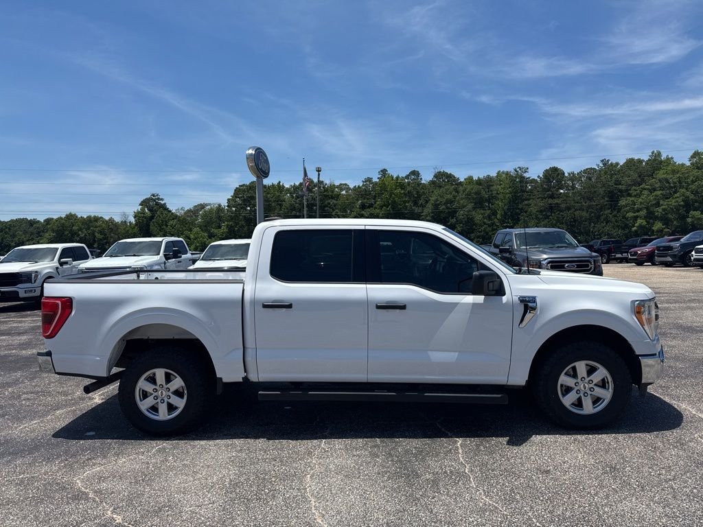 Used 2022 White Ford XLT image 22