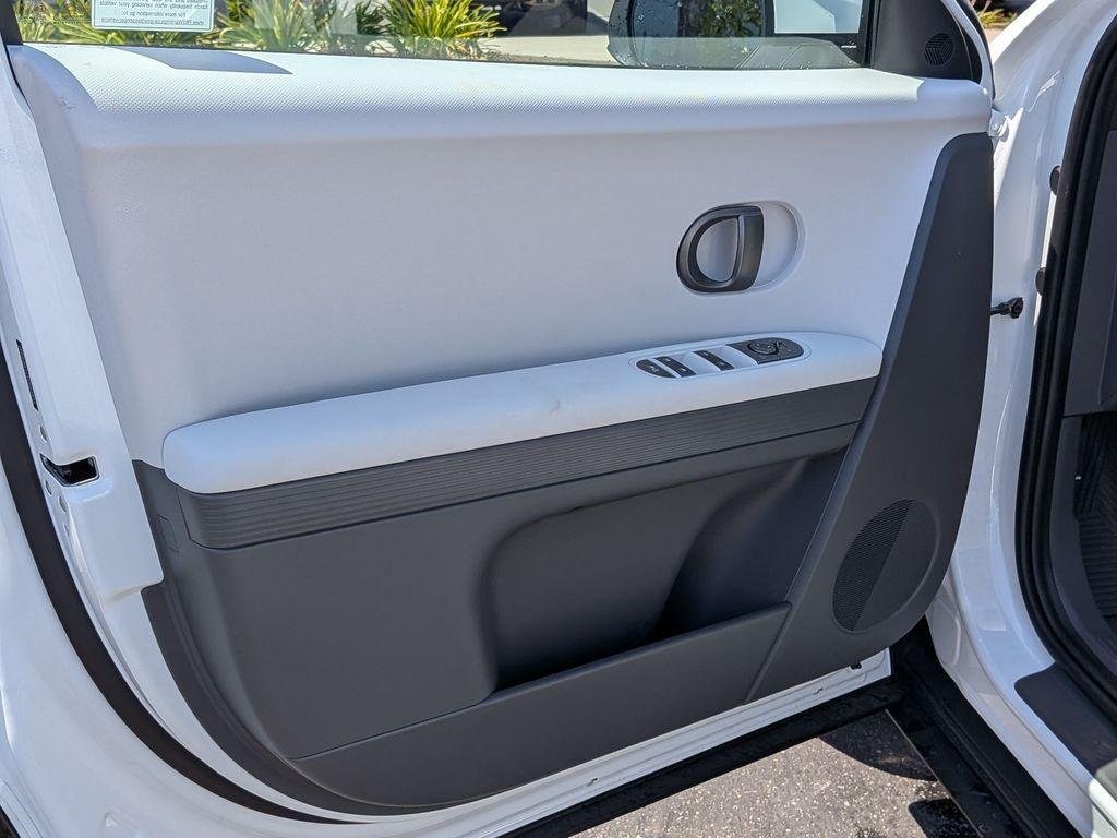 New 2026 White Hyundai SEL image 12