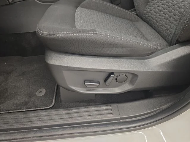 New 2026 Avalanche Ford XLT image 37