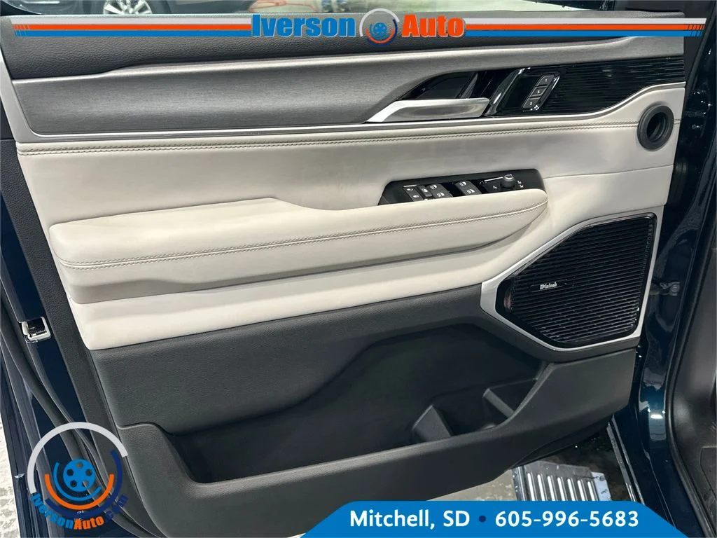 New 2026 Blue Jeep Limited Altitude image 13