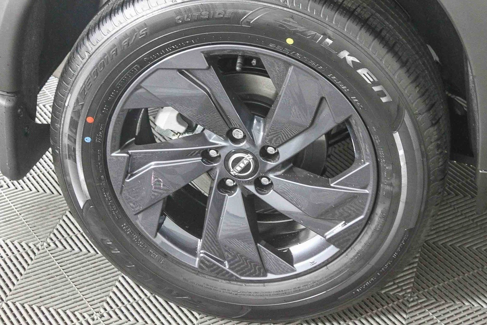 New 2026 White Nissan SV image 11