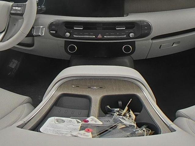 New 2026 Silver Hyundai SEL 8P image 37