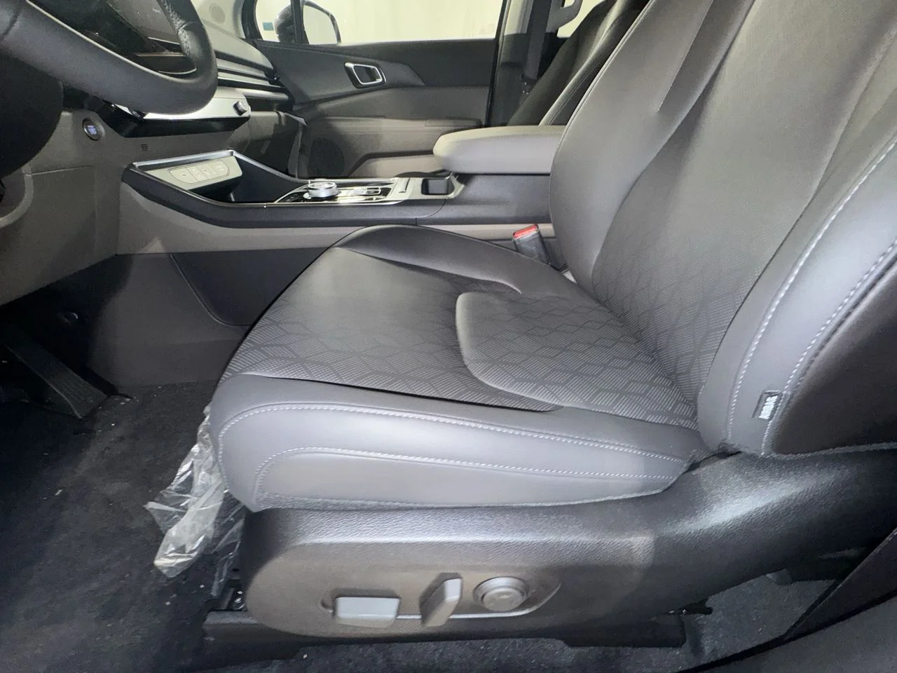 2026 Kia Carnival EX - Photo 14