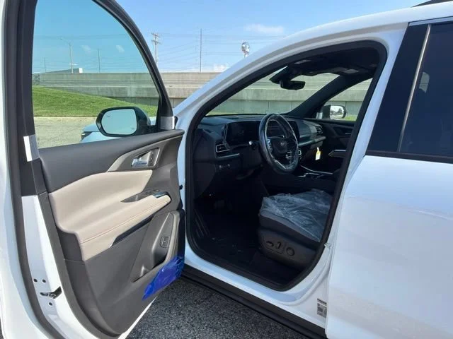 New 2026 Summit White Chevrolet LT image 6
