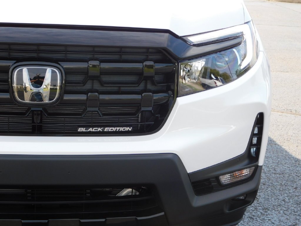 New 2026 Platinum White Pearl Honda Black Edition image 12