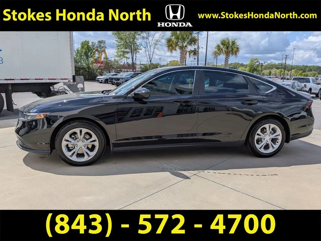 Used 2025 Black Honda LX image 7