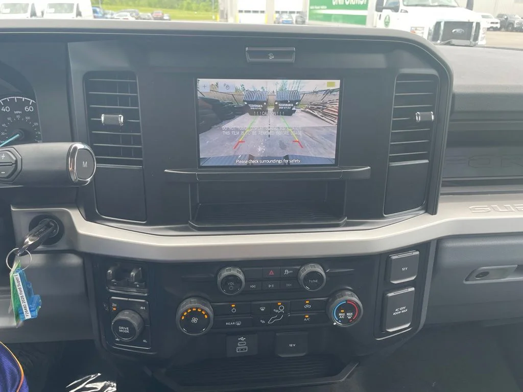 New 2026 Oxford White Ford F-350® XL image 22