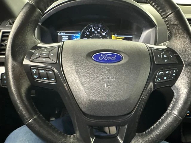 Used 2017 Ingot Silver Ford XLT image 17