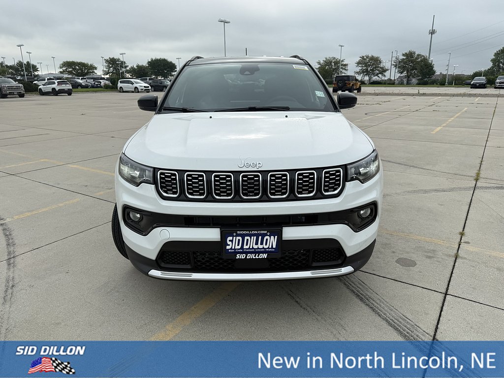 New 2026 Bright White Clear-Coat Exterior Paint Jeep Limited image 3