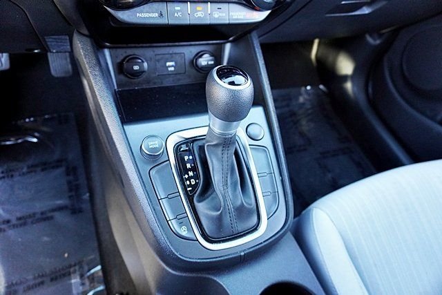 Used 2023 Silver Hyundai SEL image 29