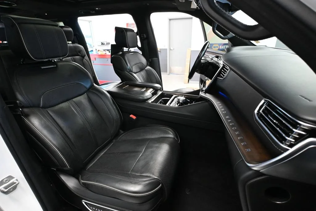 Used 2022 White Jeep Series II image 44