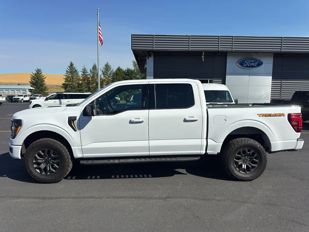 Certified Used 2024 Oxford White Ford Tremor image 3