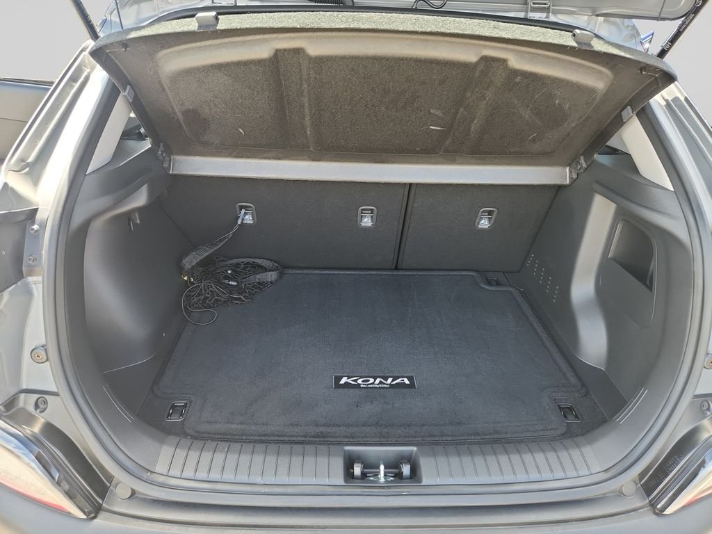 Used 2023 Gray Hyundai SEL image 18