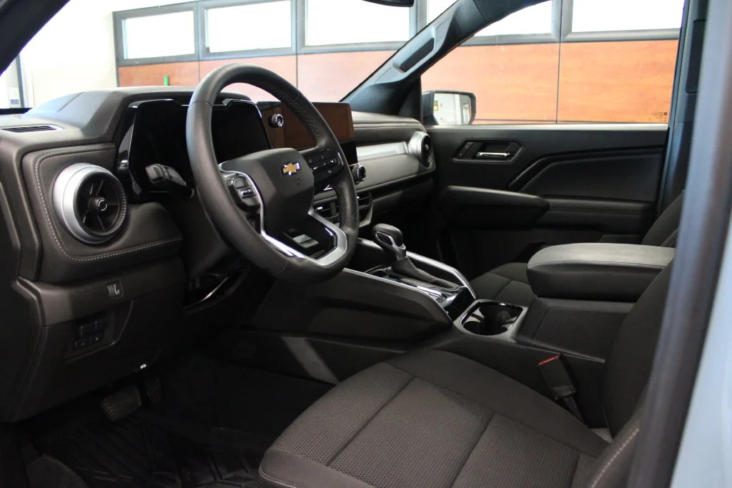 Used 2025 Metallic Chevrolet LT image 16